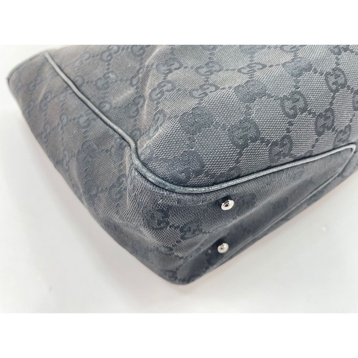 Gucci Handbag Black — view 8
