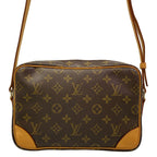 Louis Vuitton Shoulder Bag Monogram Trocadero 27 — view 3