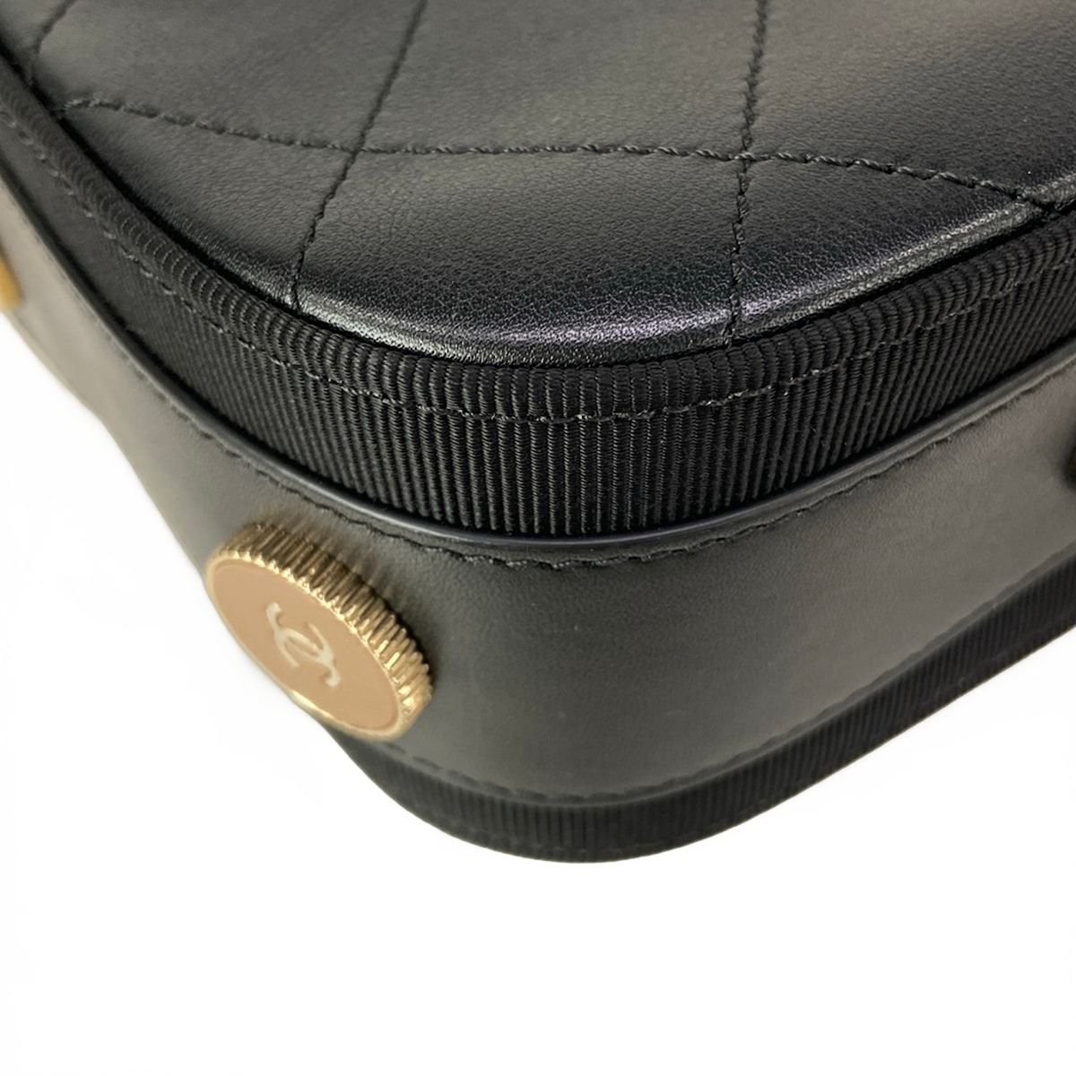 Chanel Shoulder Bag Quilted Black Chain Vintage Gold Leather — view 7