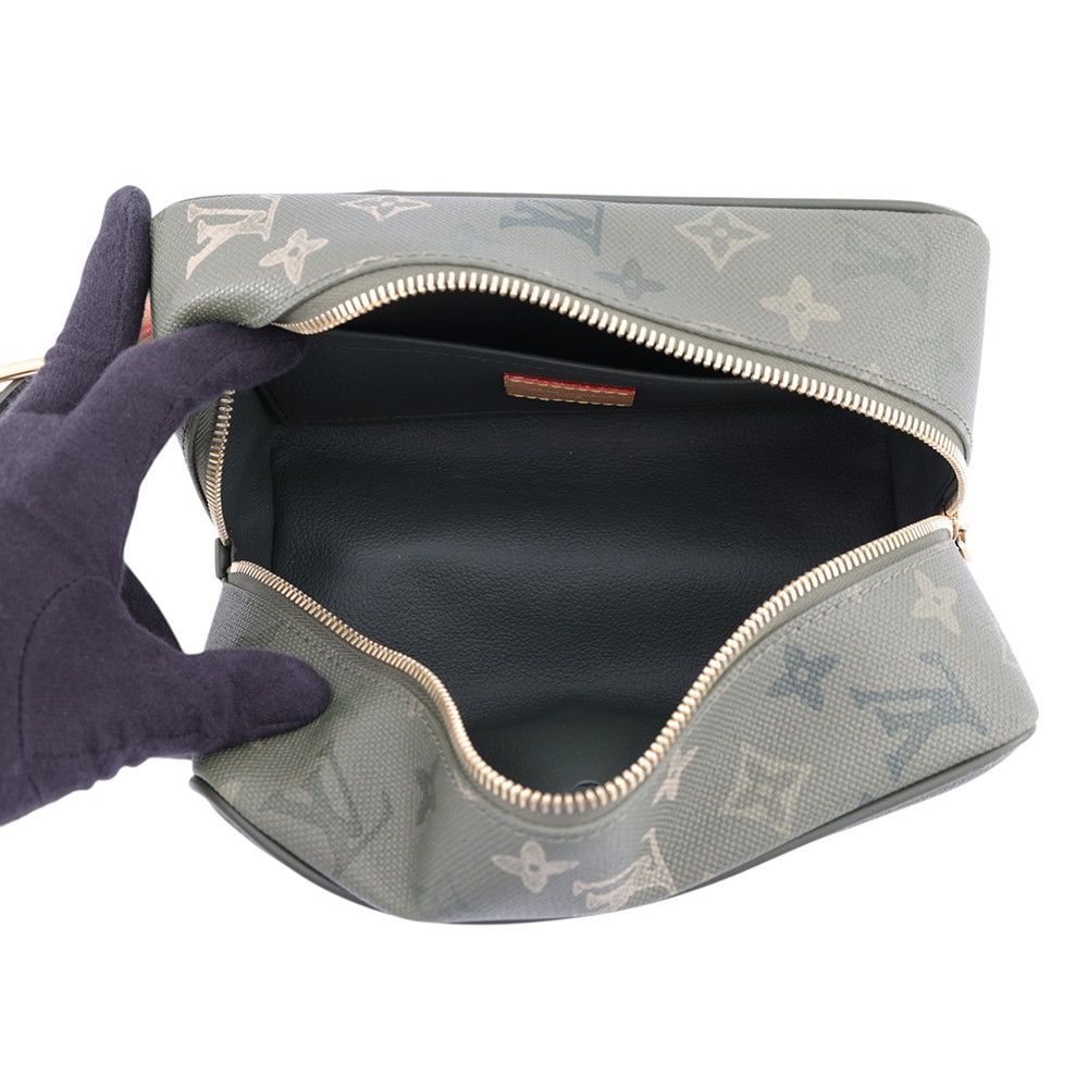 Louis Vuitton Clutch Monogram Surplus Dopp Kit Pouch Handbag Second — view 6