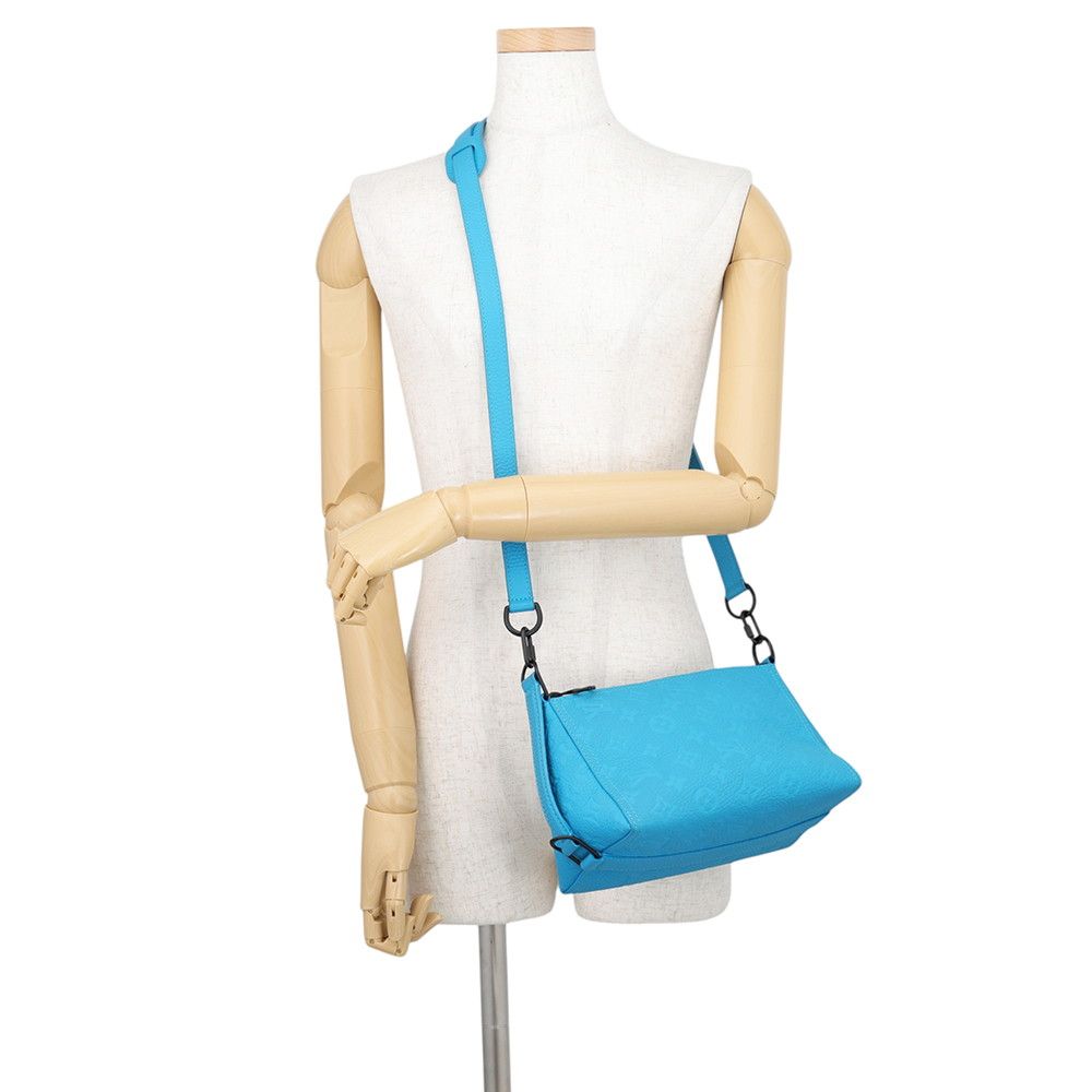 Louis Vuitton Shoulder Bag Monogram Taurillon Triangle Messenger Sakamidosuji — view 4