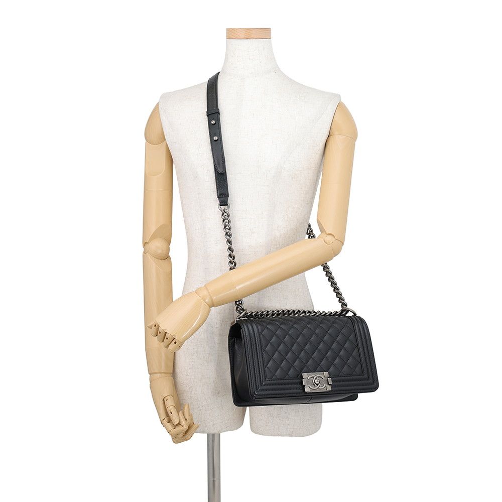 Chanel Chain Shoulder Bag Quilted CC Logo Boy 25 Caviar Leather Black — view 5