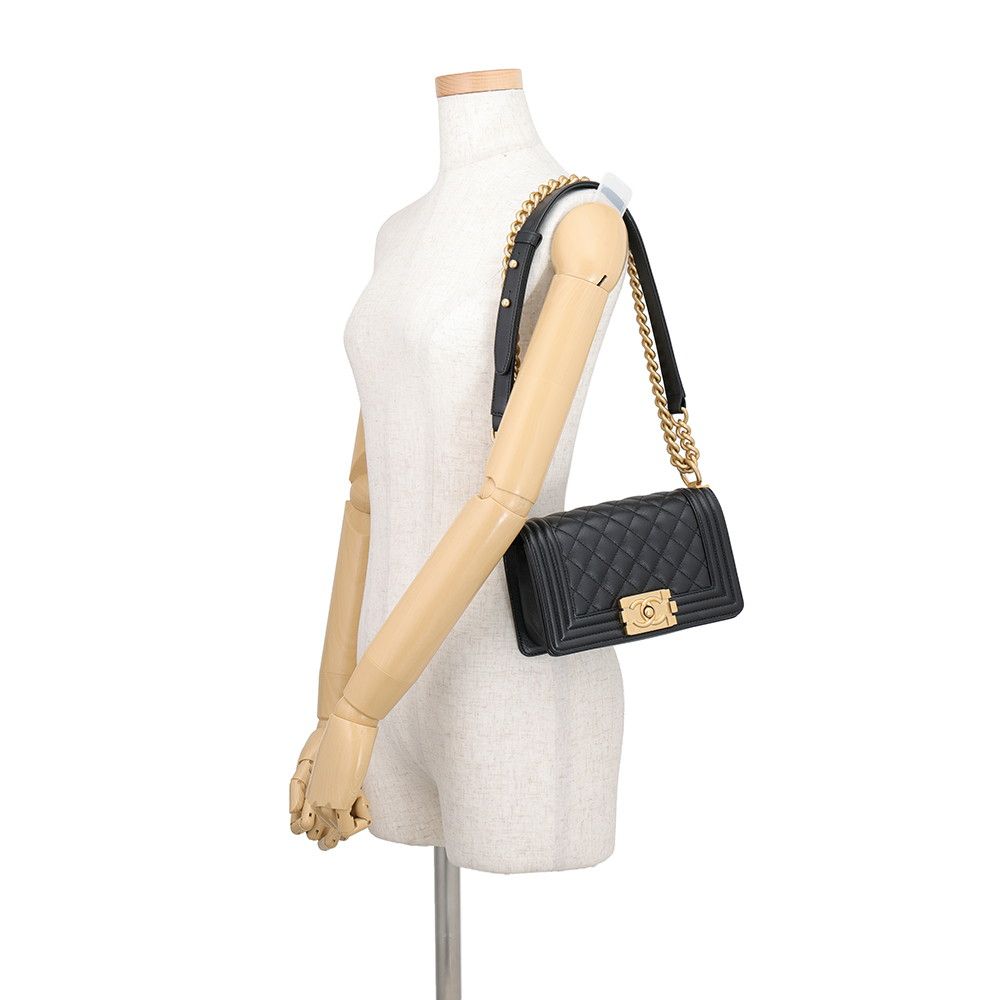 Chanel Chain Shoulder Bag Boy Small Quilted CC Logo Boy Black — view 4