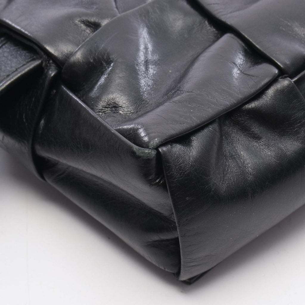 Bottega Veneta Waist Bag Cassette Maxi Intrecciato Black Leather — view 5