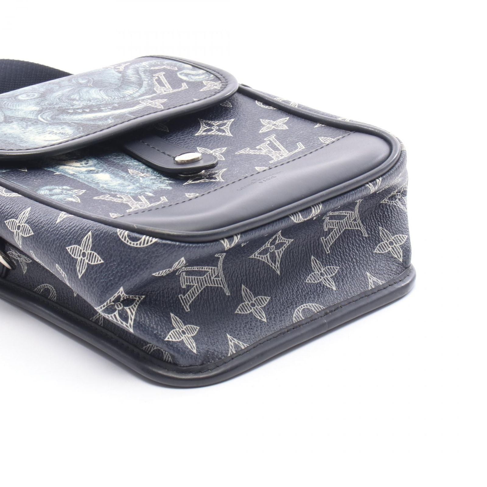 Louis Vuitton Shoulder Bag Messenger BB Navy Canvas Leather — view 8