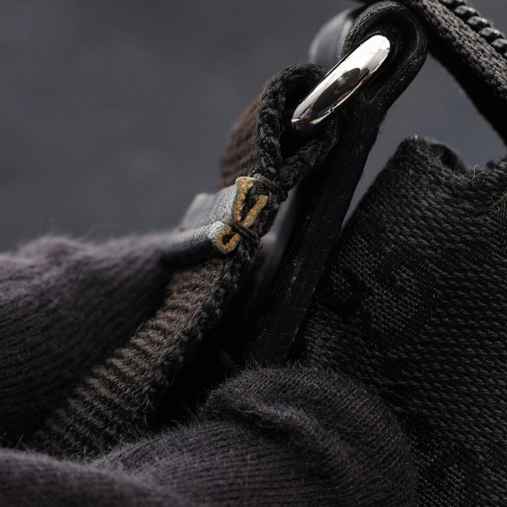 Gucci Shoulder Bag GG Canvas Black — view 7
