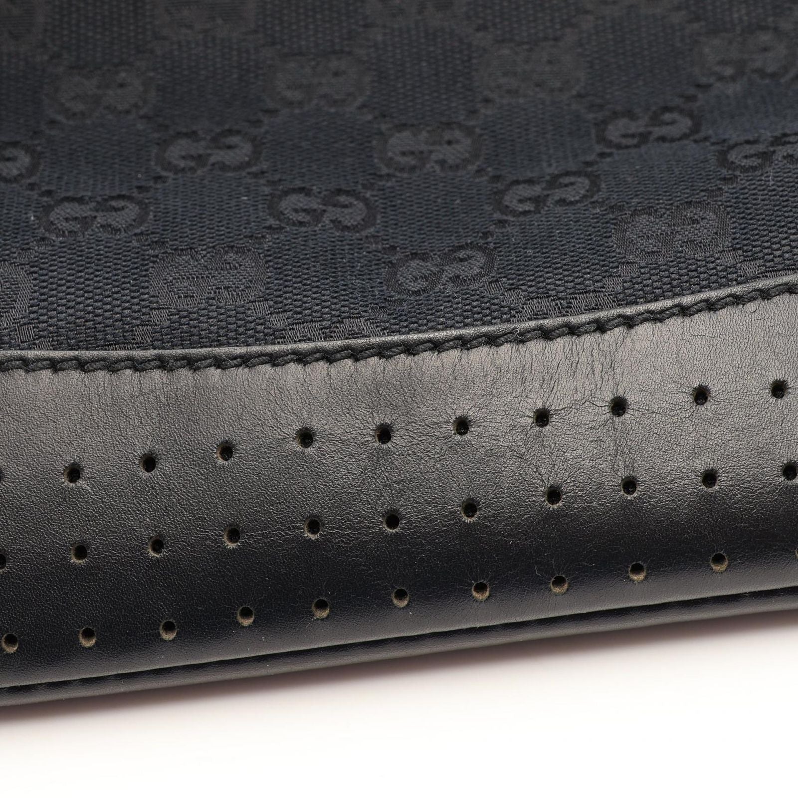 Gucci Shoulder Bag GG Canvas Black — view 8