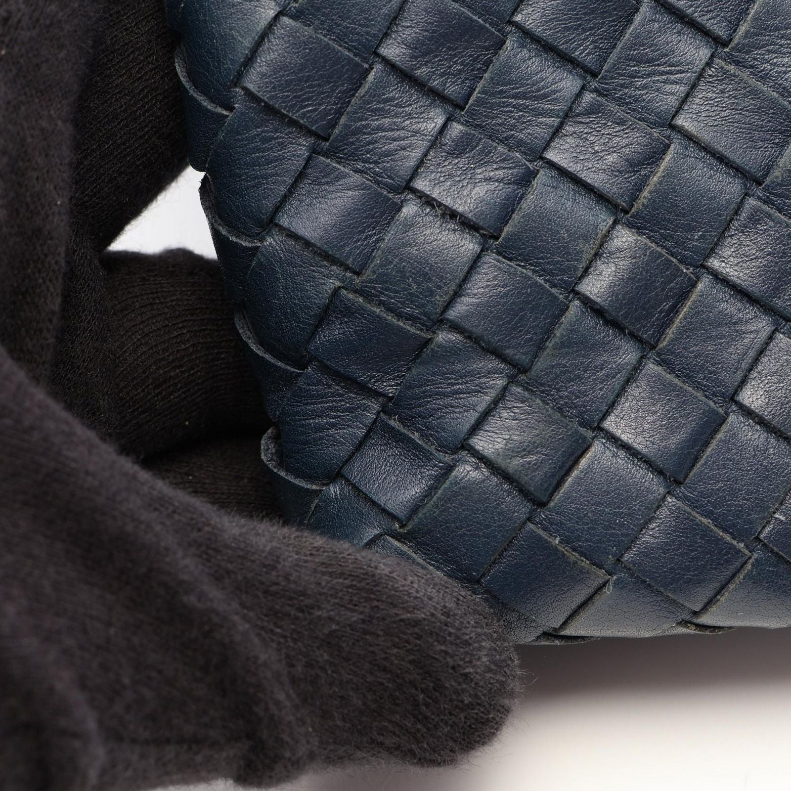 Bottega Veneta Shoulder Bag Intrecciato Navy Leather — view 8