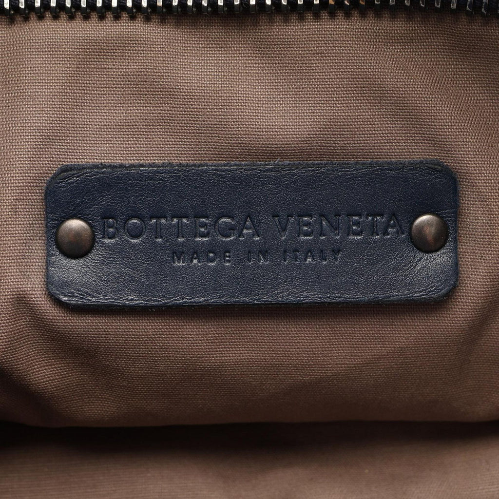 Bottega Veneta Shoulder Bag Intrecciato Navy Leather — view 4