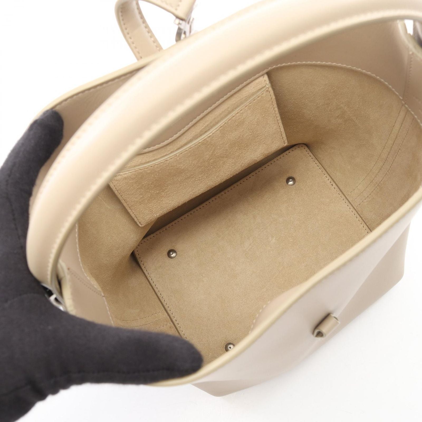 Saint Laurent Paris le 37 Small 2-Way Beige Leather Handbag — view 3