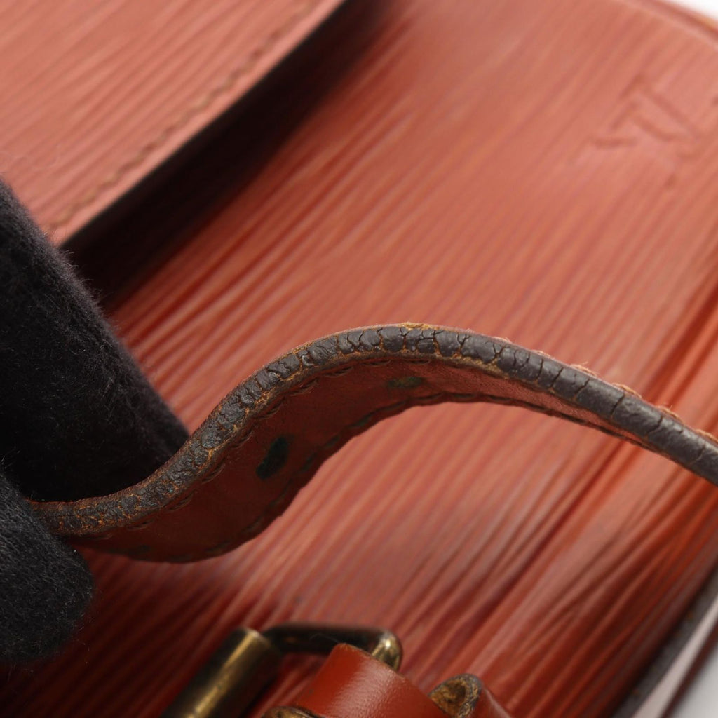 Louis Vuitton Shoulder Bag Cartouchiere Epi Kenya Brown Leather — view 7