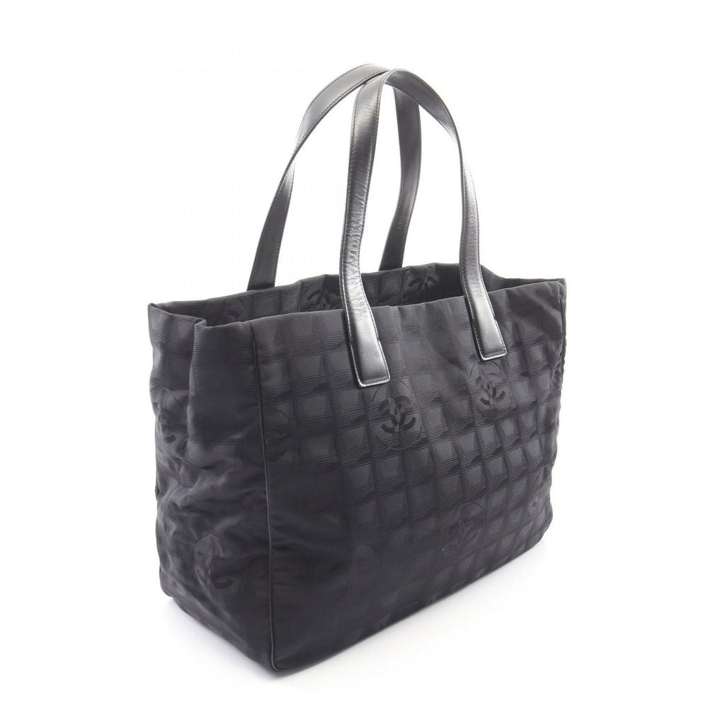 Chanel Tote Bag New Travel Line MM Black Leather MM — view 2