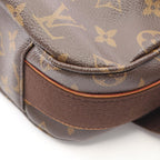 Louis Vuitton Shoulder Bag Messenger Beaubourg MM Canvas — view 6
