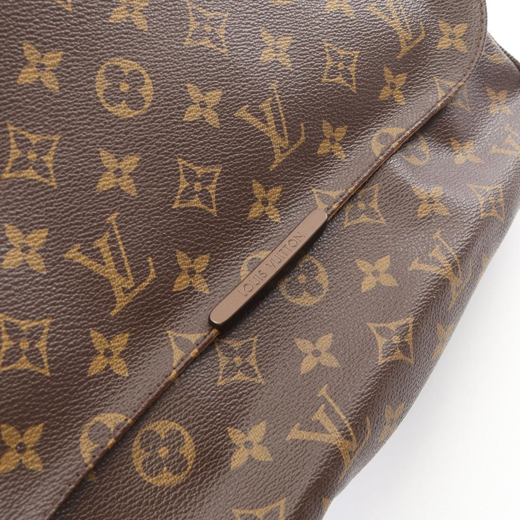 Louis Vuitton Shoulder Bag Messenger Beaubourg MM Canvas — view 7
