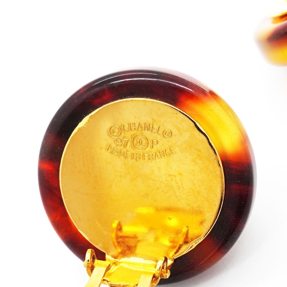 Chanel Earrings Vintage CC Logo Tortoiseshell Pattern Round — view 4