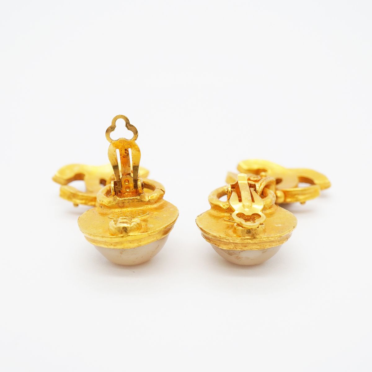 Chanel Earrings Vintage CC Logo Gold Plated Faux Pearl — view 3