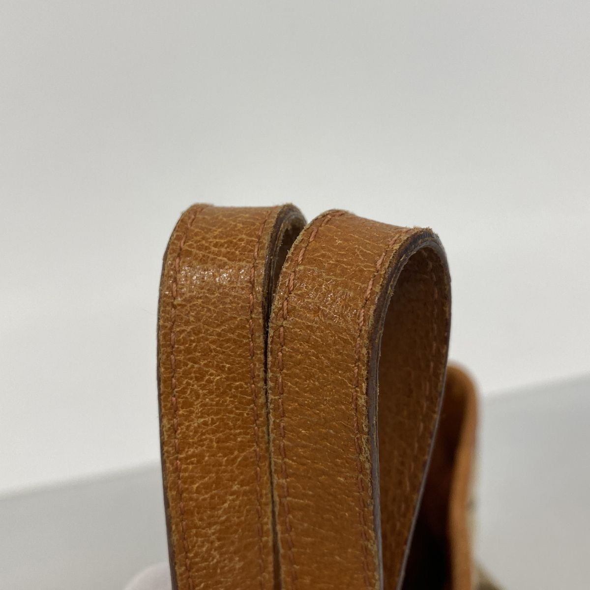 Gucci GG Canvas Beige Silver Handbag — view 8