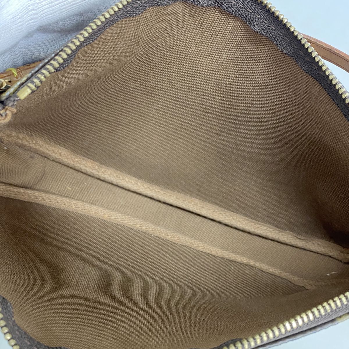 Louis Vuitton Pouch Monogram Pochette Ascending Soir Brown — view 4