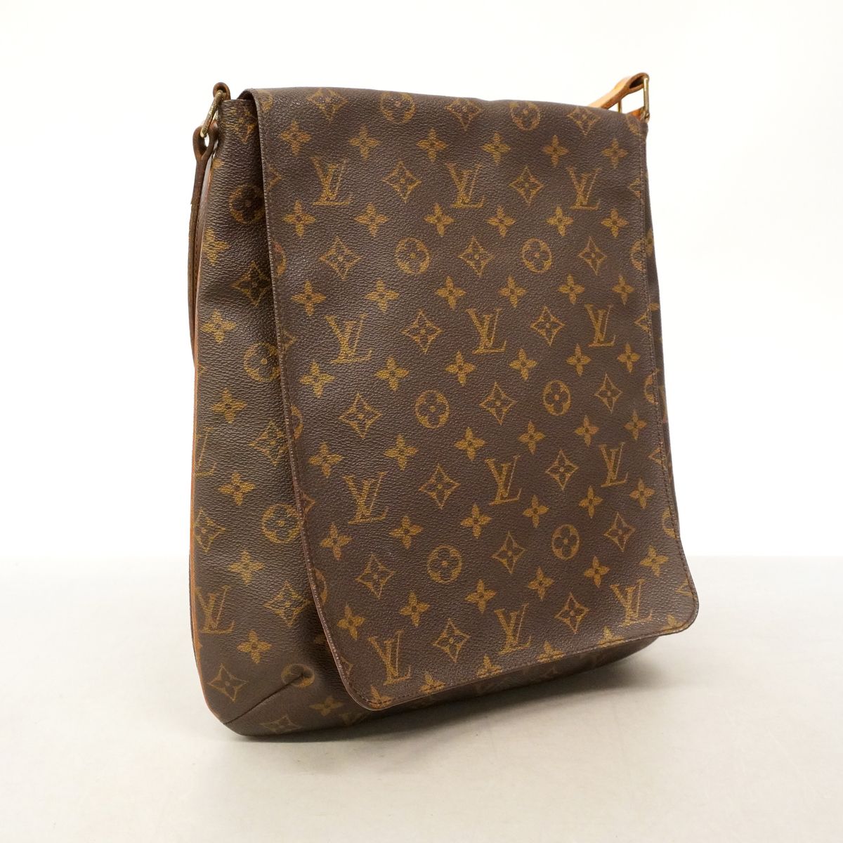 Louis Vuitton Shoulder Bag Monogram Musette Brown — view 2
