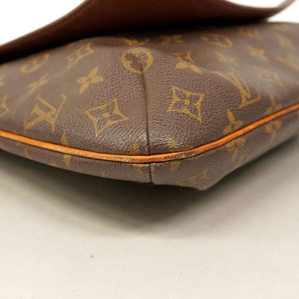 Louis Vuitton Shoulder Bag Monogram Musette Brown — view 7