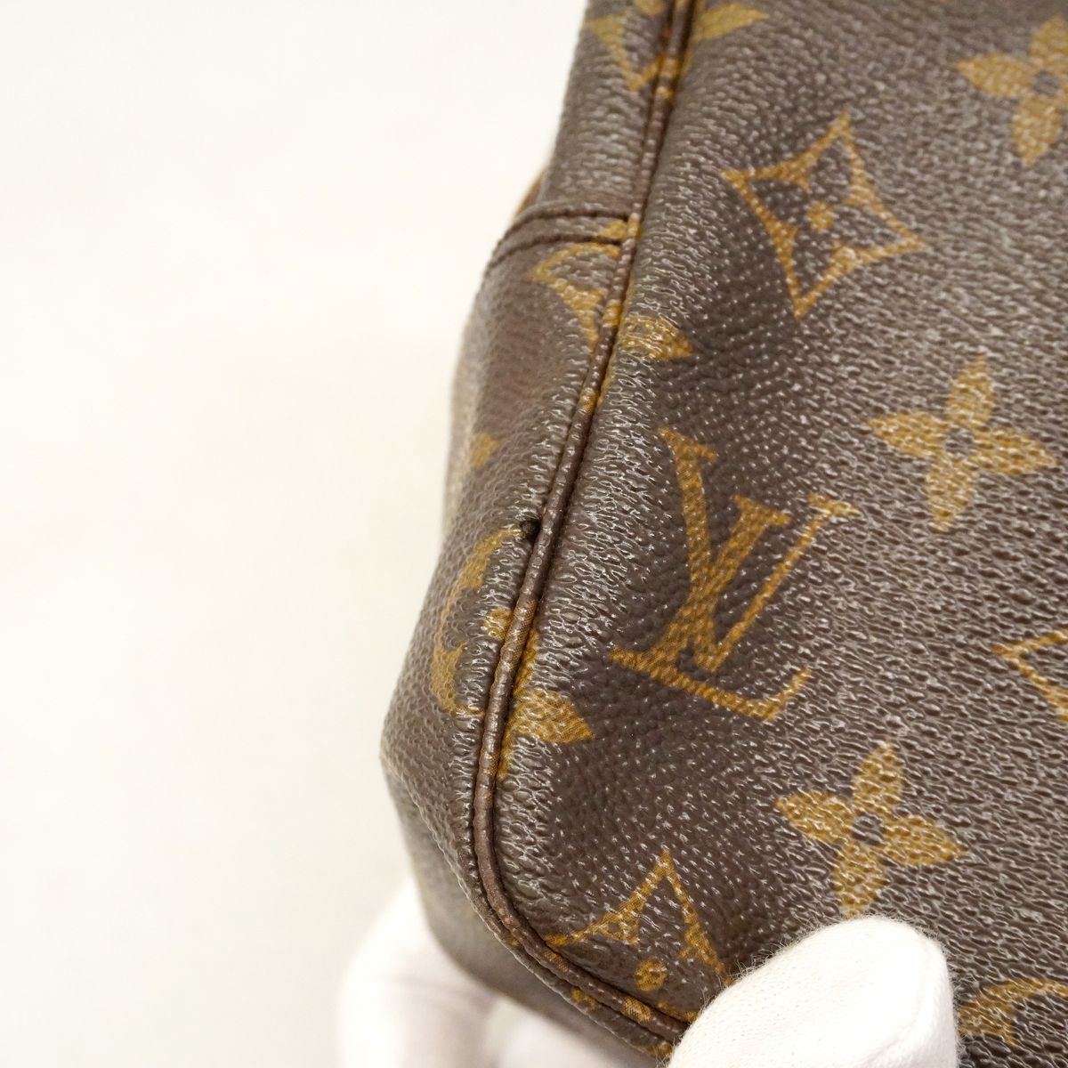 Louis Vuitton Pouch Monogram Trousse Toilet 28 Brown — view 6