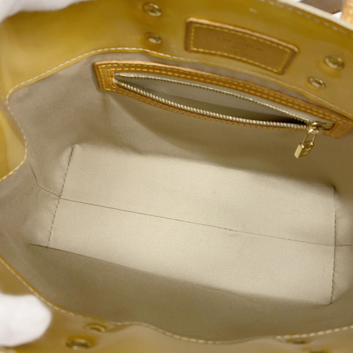 Louis Vuitton Vernis Reed PM Beige Handbag — view 4