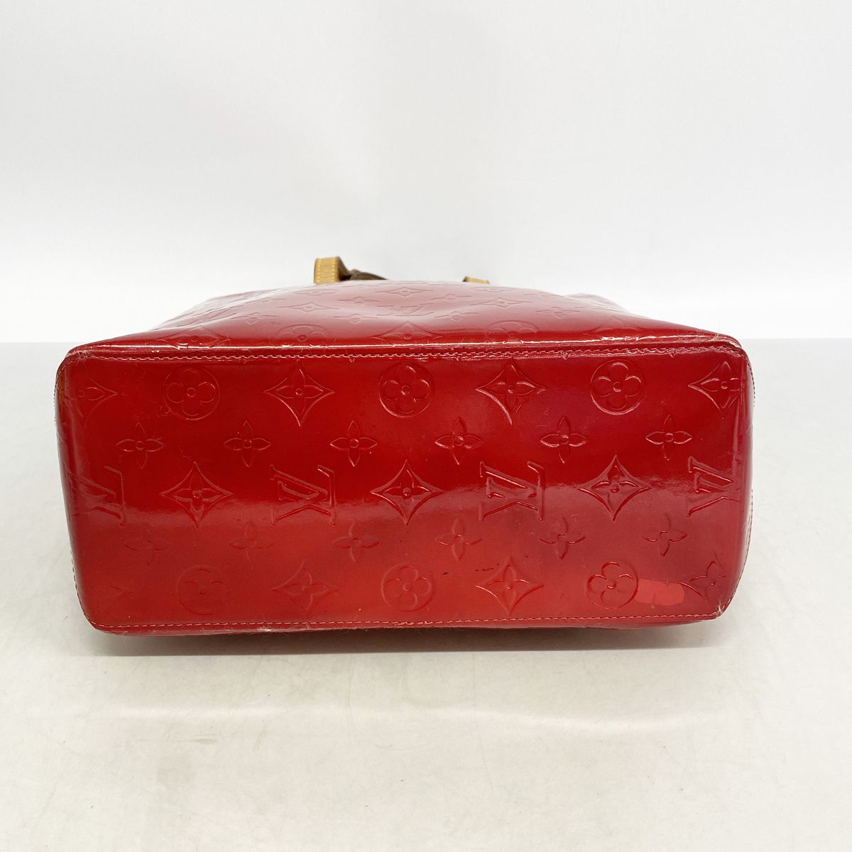 Louis Vuitton Tote Bag Vernis Reed MM Rouge — view 3
