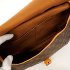 Louis Vuitton Shoulder Bag Monogram Saumur 35 Brown — view 4