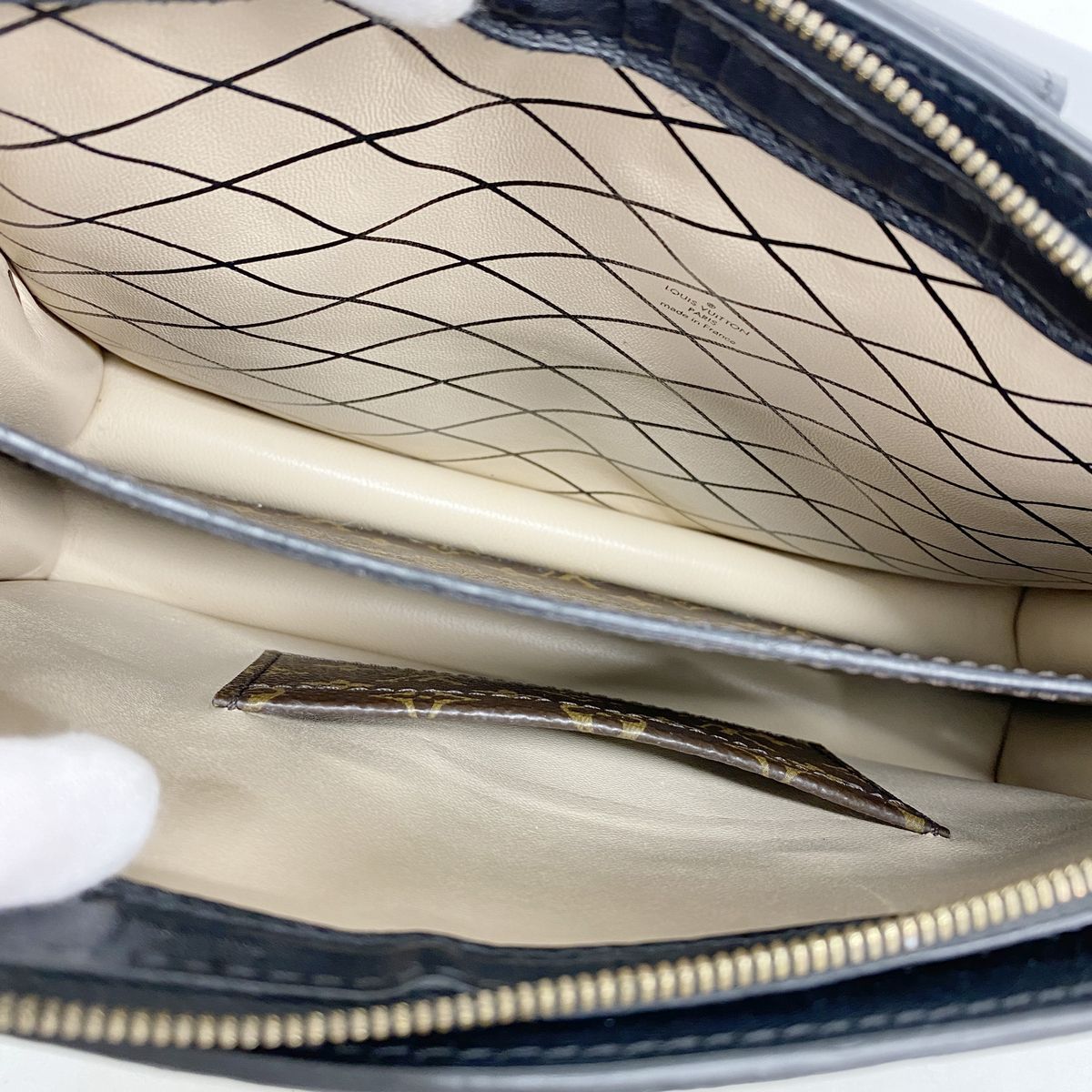 Louis Vuitton Shoulder Bag Monogram Reverse Trunk Clutch Brown Cles Dies — view 4