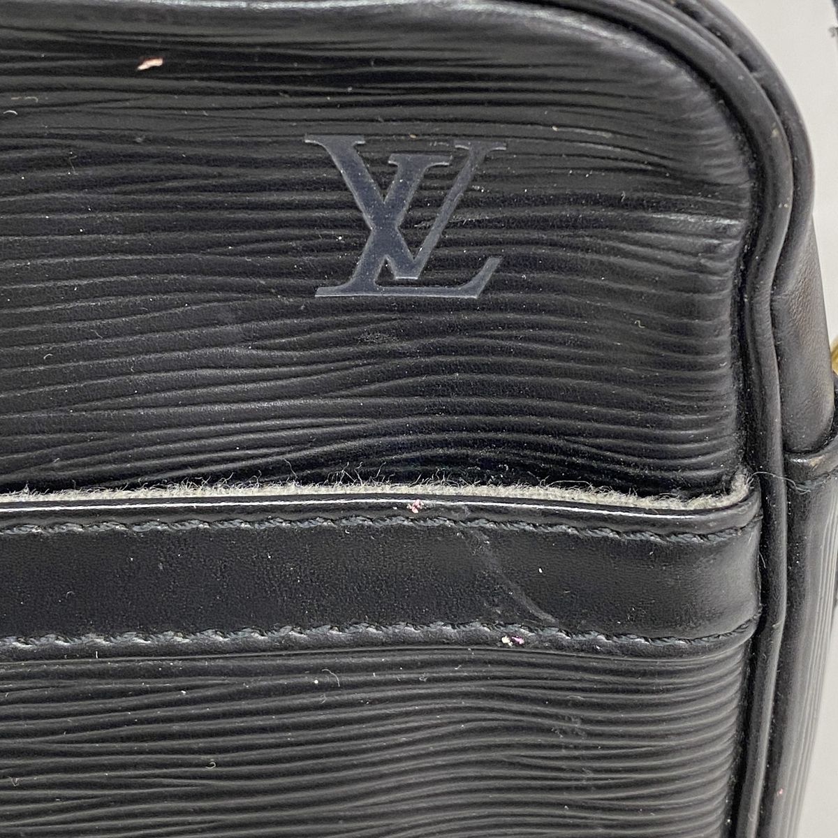 Louis Vuitton Shoulder Bag Epi Trocadero 27 Noir — view 7