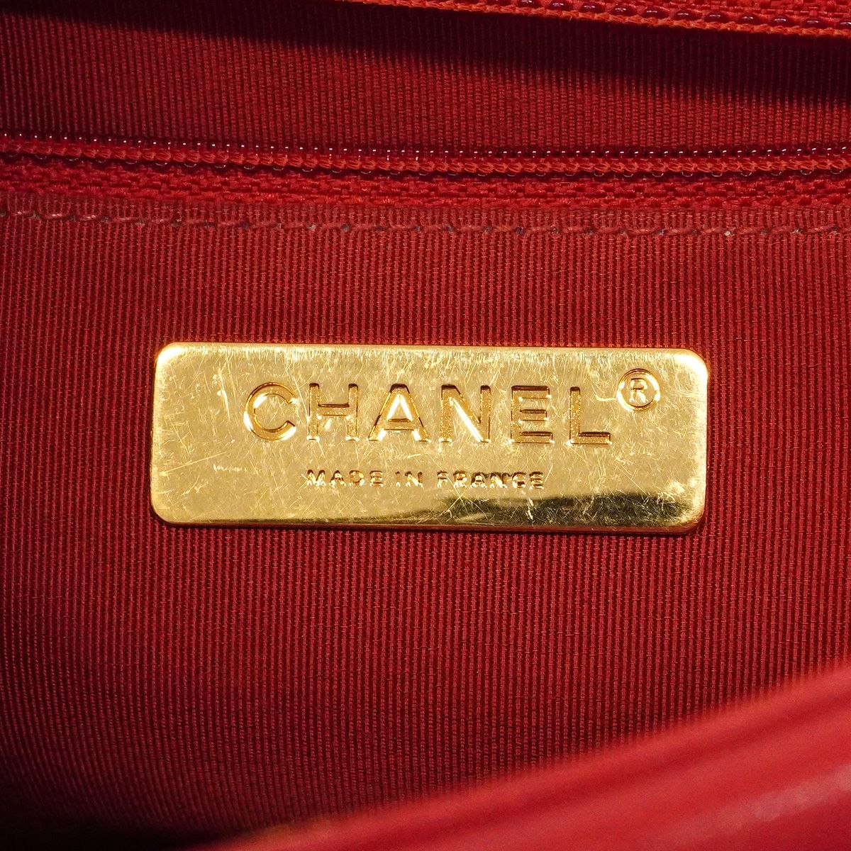 Chanel 19 Leather Red Gold 2-Way Bag — view 5