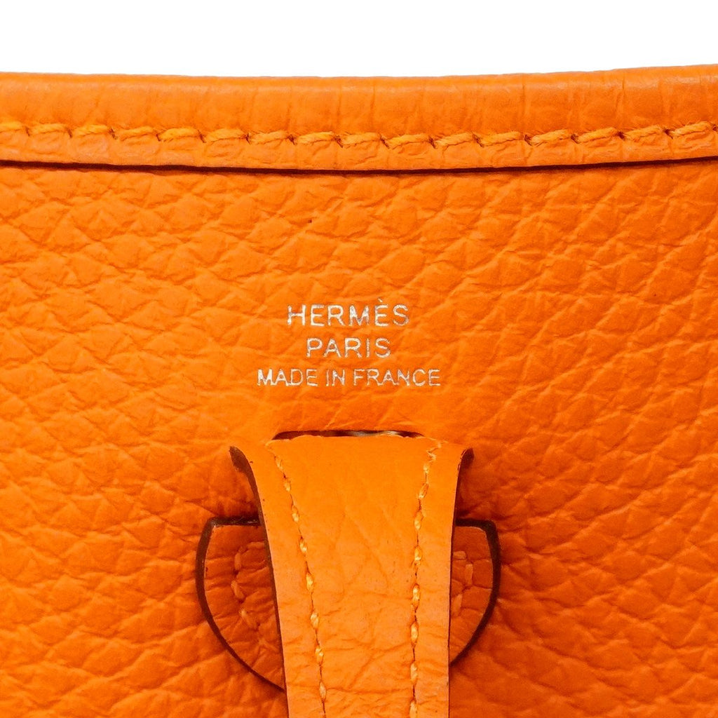 Hermes Shoulder Bag Evelyne TPM Taurillon Clemence Orange Silver — view 5