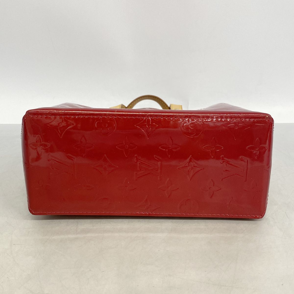 Louis Vuitton Vernis Reed PM Pomme D'amour Handbag — view 3