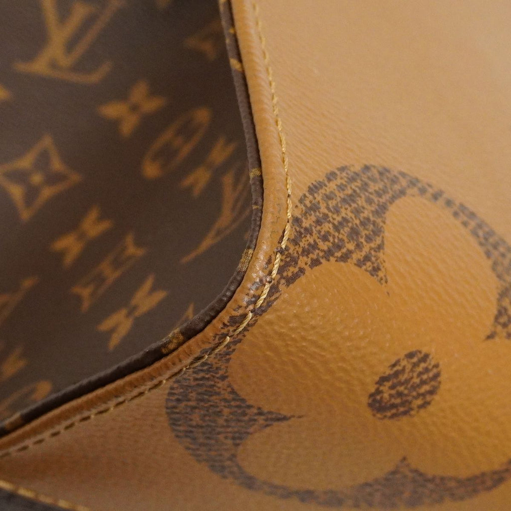 Louis Vuitton Tote Bag Monogram Giant Reverse On The Go MM Brown 2-Way — view 6
