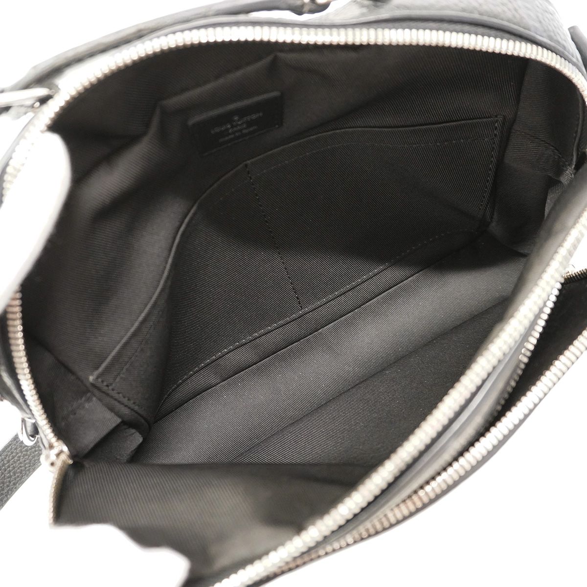 Louis Vuitton Monogram Giant Taurillon Shadow Flight Case Noir 2-Way Bag — view 4