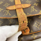 Louis Vuitton Shoulder Bag Monogram Saumur 30 Brown — view 7