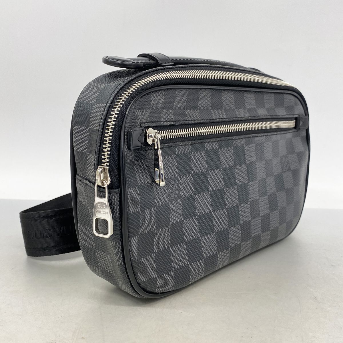 Louis Vuitton Belt Bag Damier Graphite Ambler Black — view 2