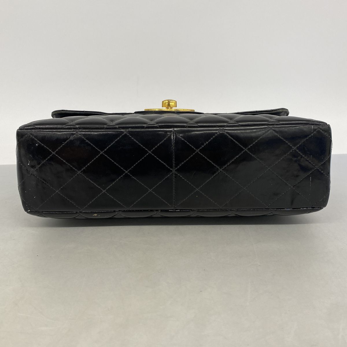Chanel Shoulder Bag Maxi Quilted Patent Leather Black Gold — view 3