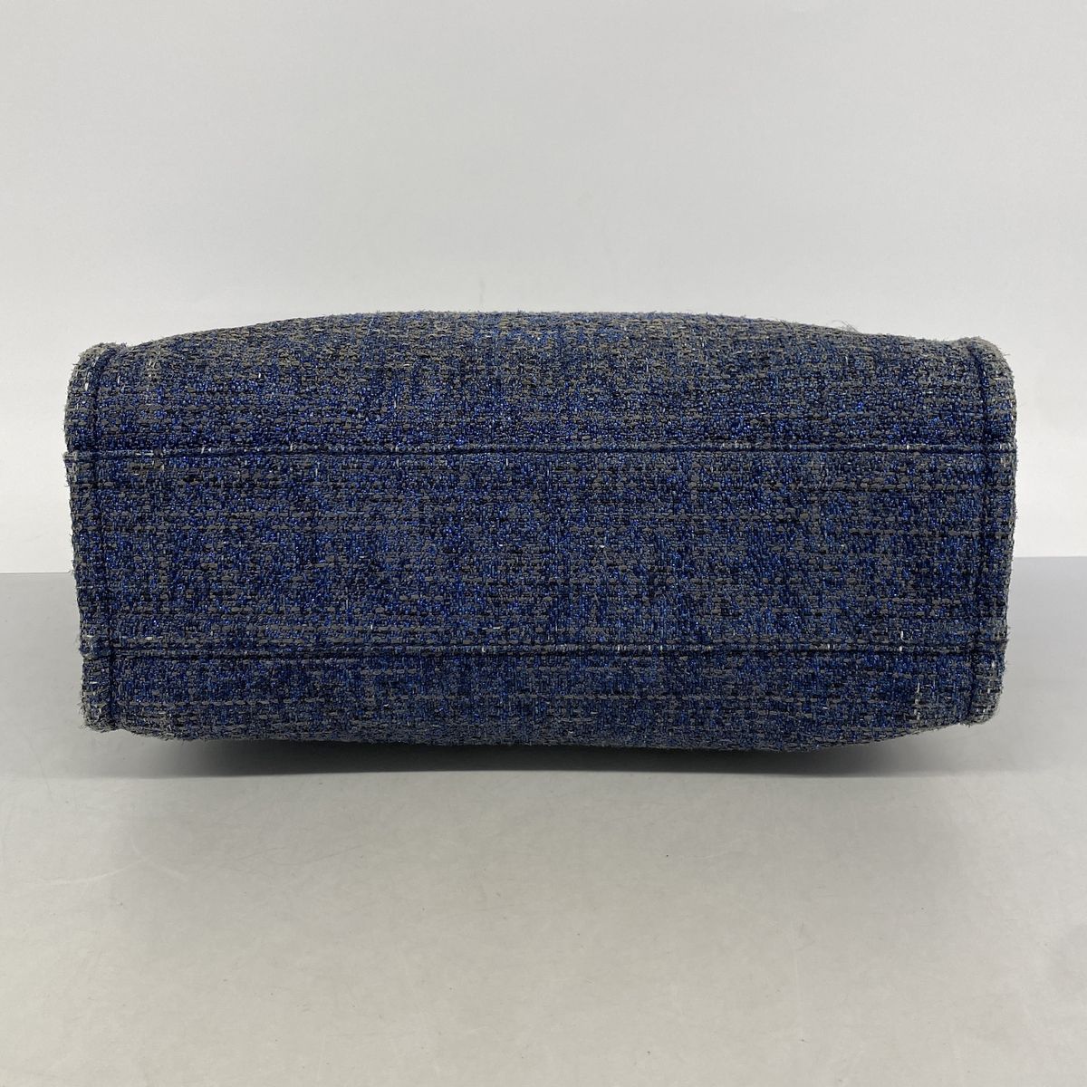 Chanel Tote Bag Deauville Tweed Blue Gold — view 3