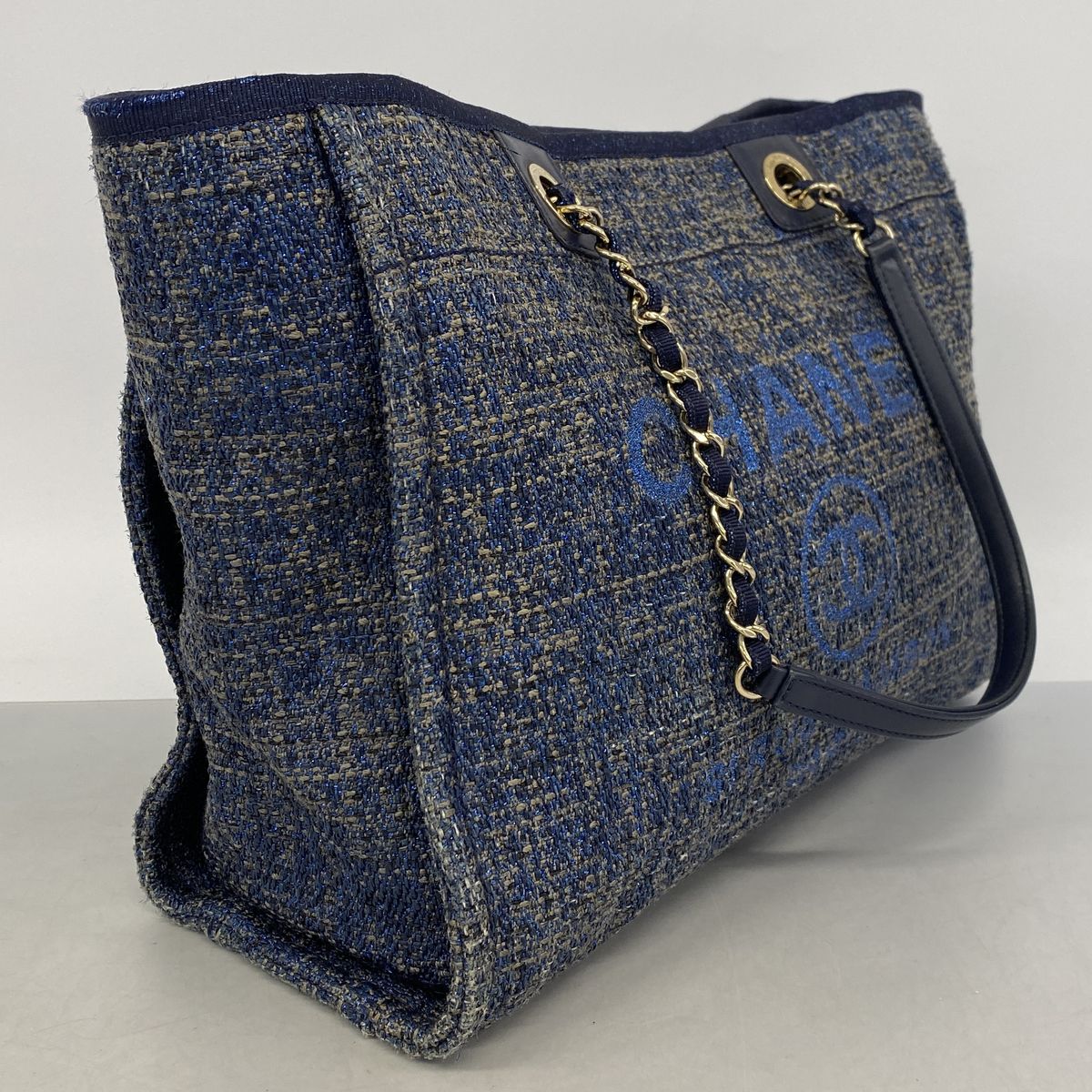Chanel Tote Bag Deauville Tweed Blue Gold — view 2