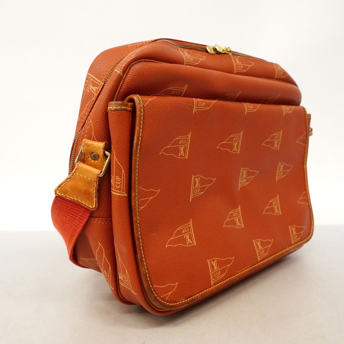 Louis Vuitton Shoulder Bag LV Cup Calvi Abogany — view 2