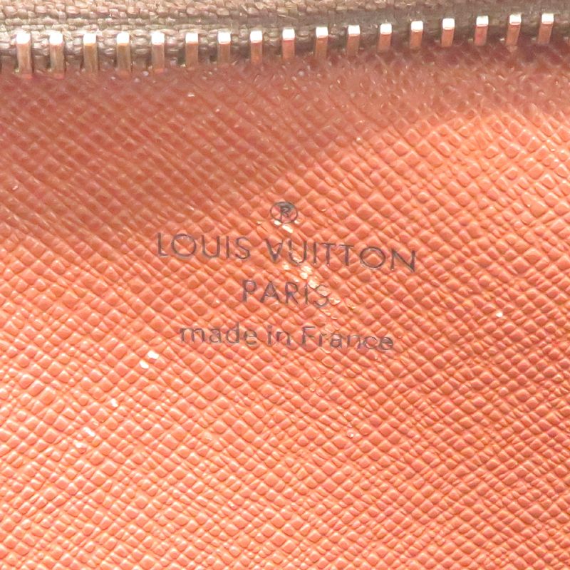 Louis Vuitton Shoulder Bag — view 7