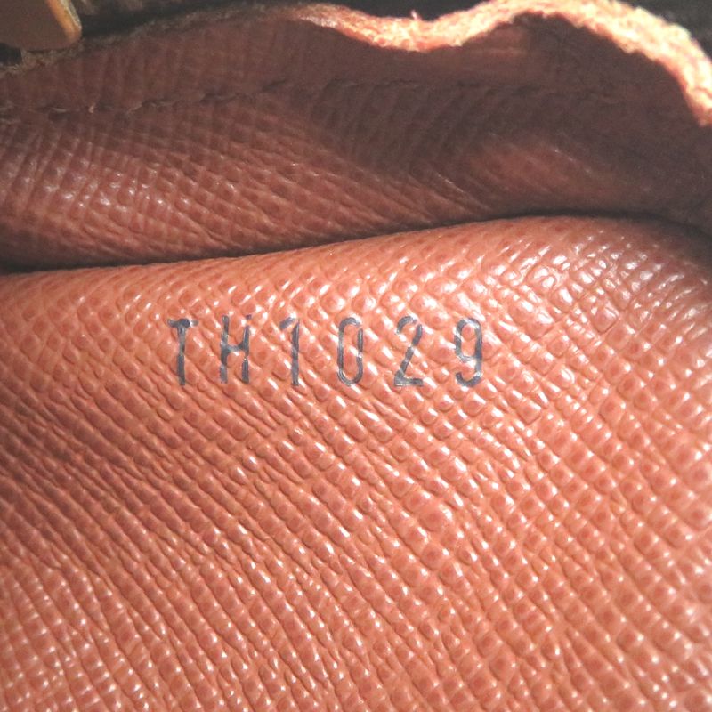 Louis Vuitton Shoulder Bag — view 8
