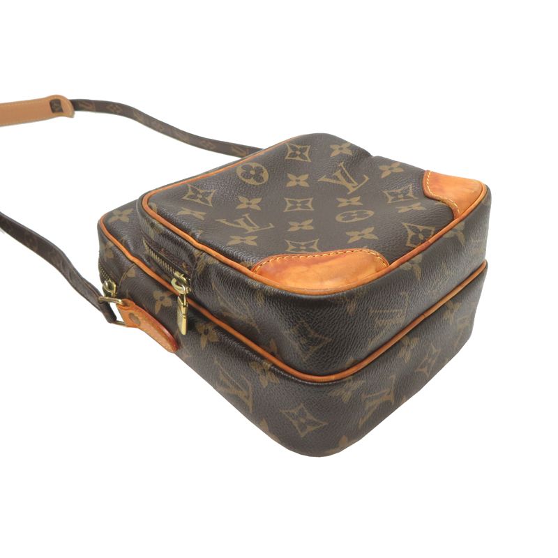 Louis Vuitton Shoulder Bag — view 3