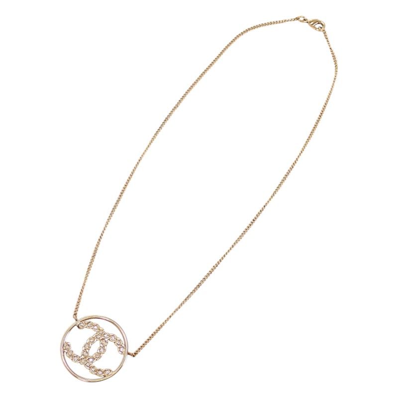 Chanel CC Circle Pendant Included Metal Gold — view 4