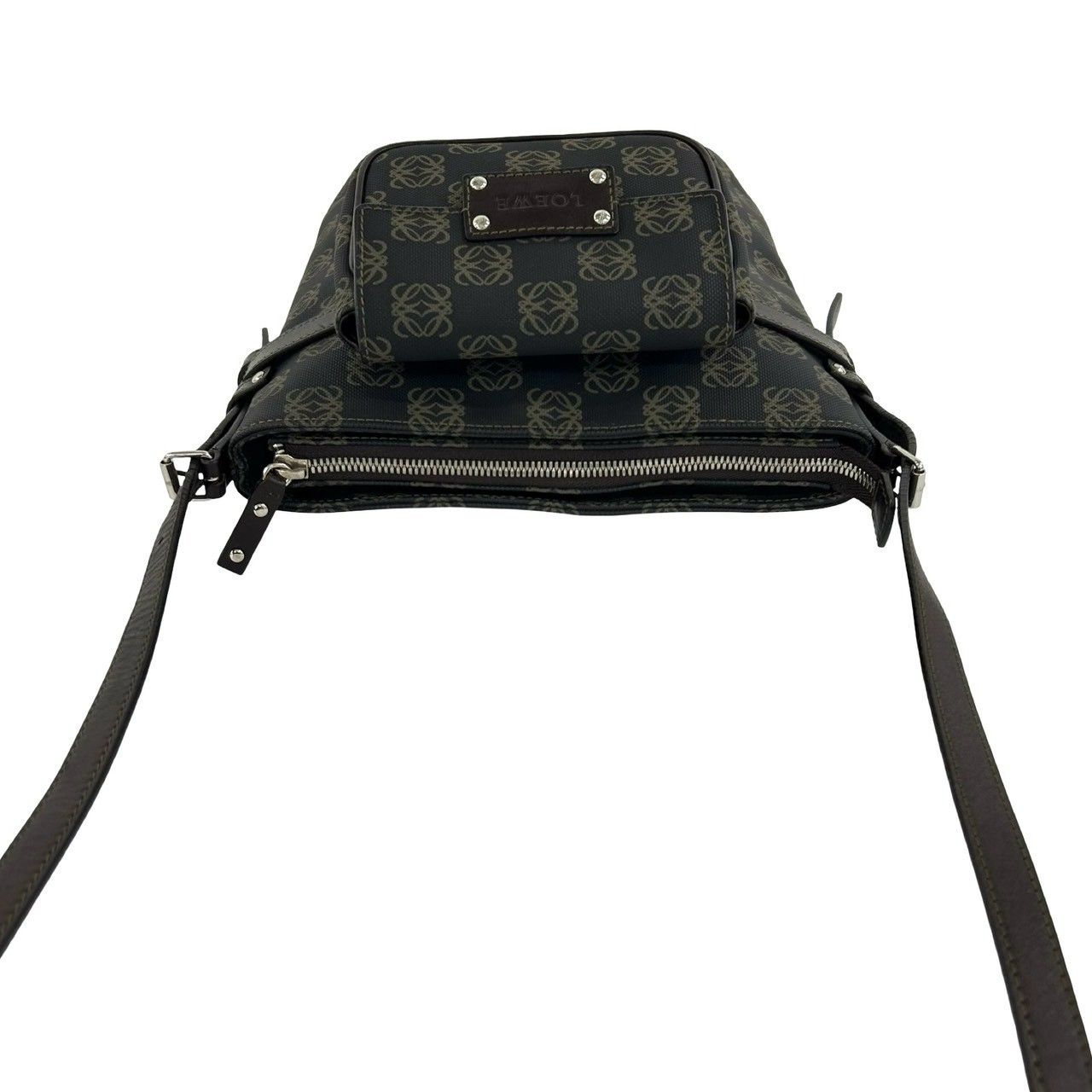 Loewe Anagram Pattern Logo Embossed Leather Shoulder Bag Crossbody Pochette — view 4