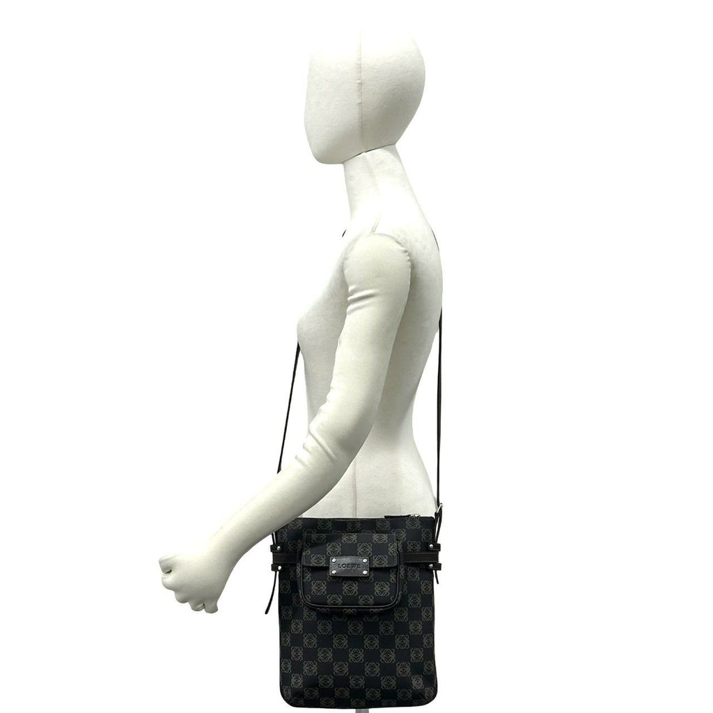 Loewe Anagram Pattern Logo Embossed Leather Shoulder Bag Crossbody Pochette — view 2