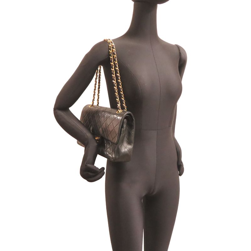 Chanel Shoulder Bag Black — view 8
