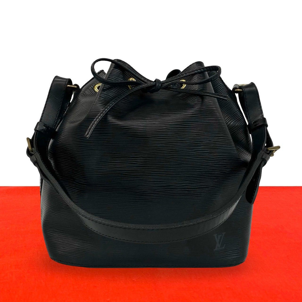 Louis Vuitton Vintage Petit Noe Epi Leather Drawstring Shoulder Bag Cross Noir