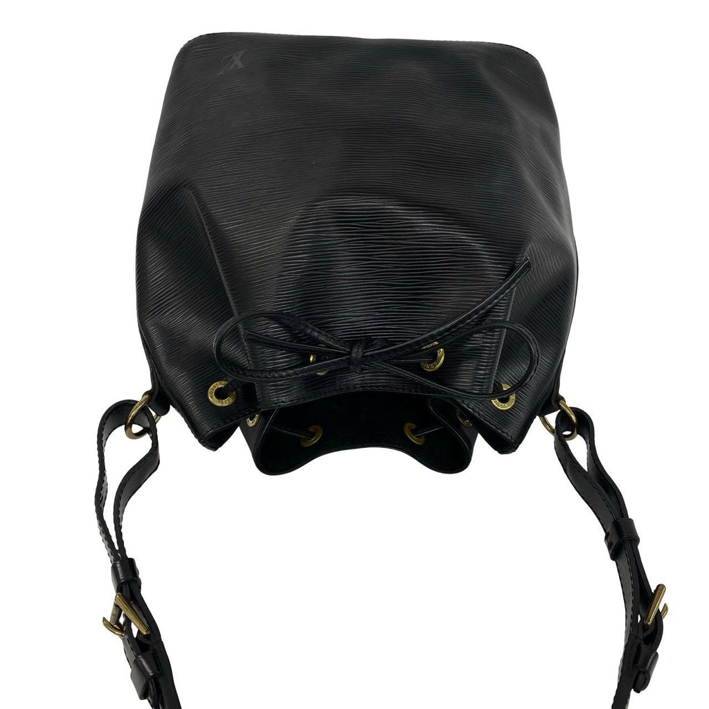 Louis Vuitton Vintage Petit Noe Epi Leather Drawstring Shoulder Bag Cross Noir — view 4